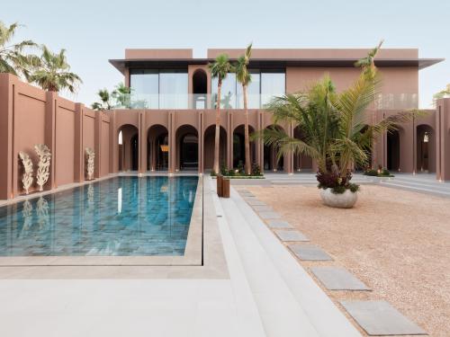 visionnaire umm al sheif villa